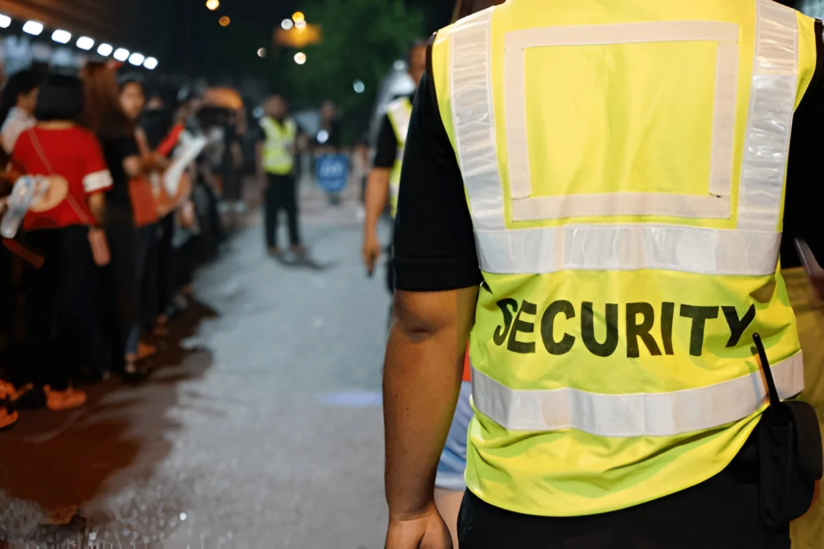 How Smart Wearables Improve Security Guard Performance